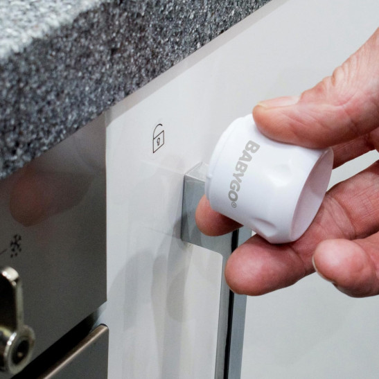 Magnetic Child Safety Cupboard Locks for Children 10 Locks, 2 Keys & 8 Free Corner Protectors